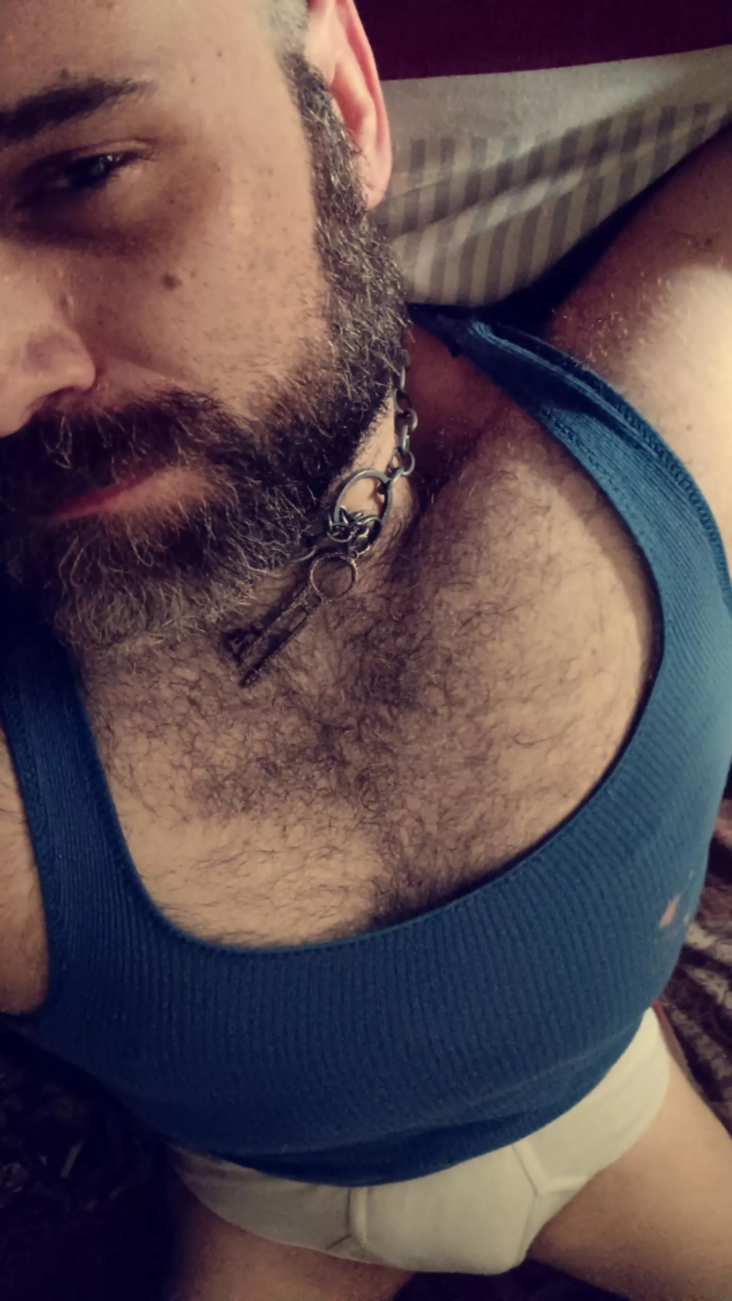 Morning y'all, rocking the white briefs this morning, you?  posted by Bulbaskunk