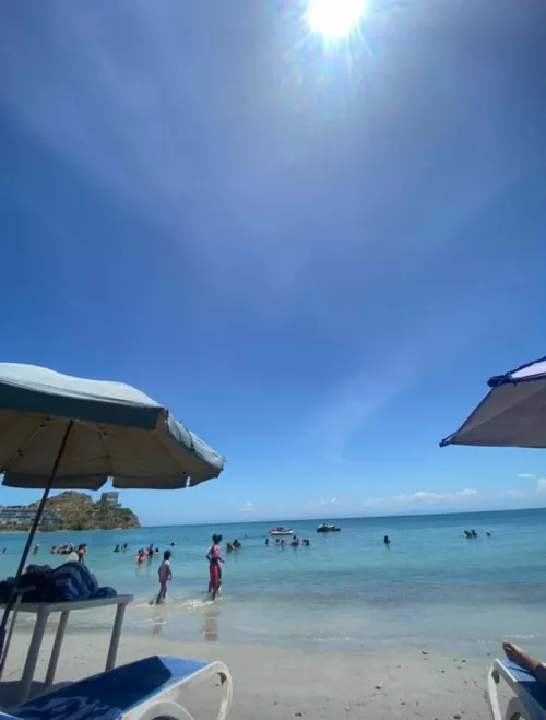 Playa Concorde, Venezuela  by manudiosa