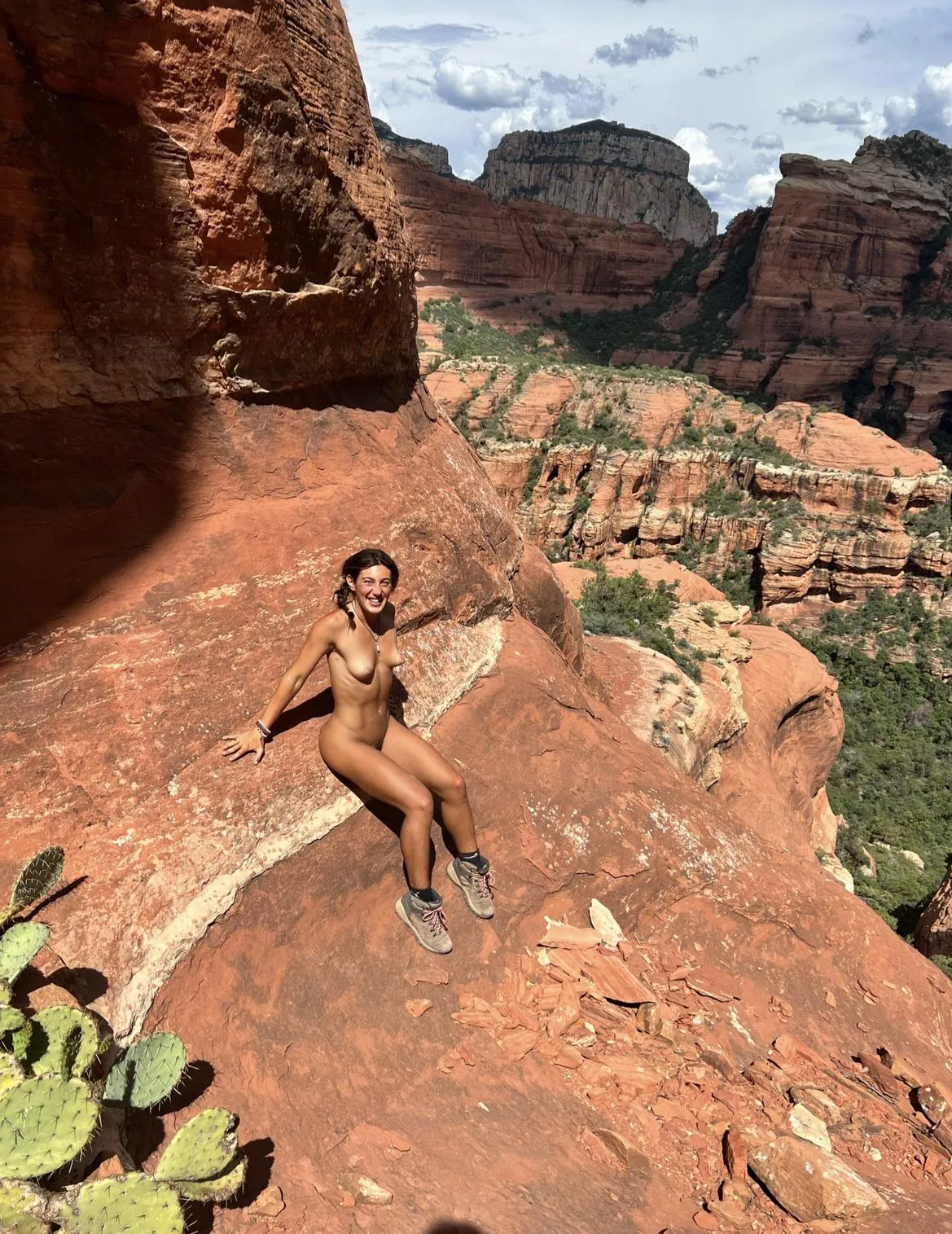 Rock climbing nude is so liberating but also alittle nerve wrecking.  posted by Magicpixiemagic