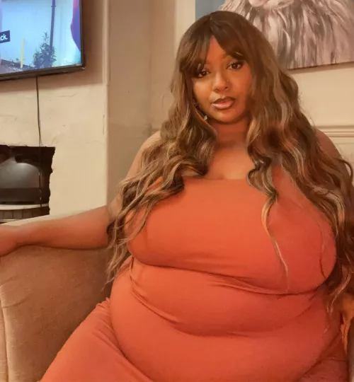 Am I your type? 🐷💗 by niabrooksx