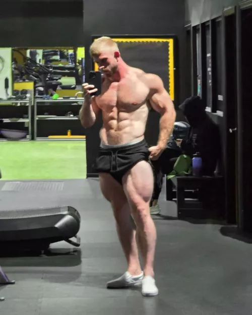 And I'm only 25 :)  by leo_camileo