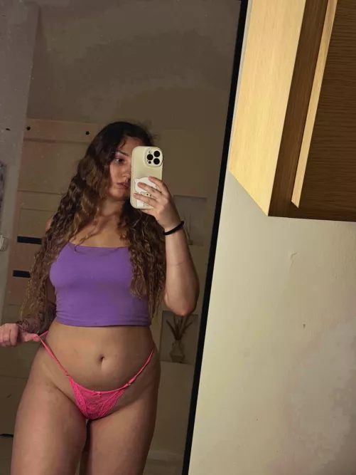 [F18] What's the first thing that comes to mind when you see my teen body? by DreamyAnn