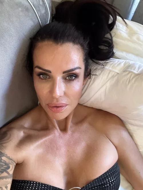 Getting ready for the weekend.  by Miss-Jade-Fox