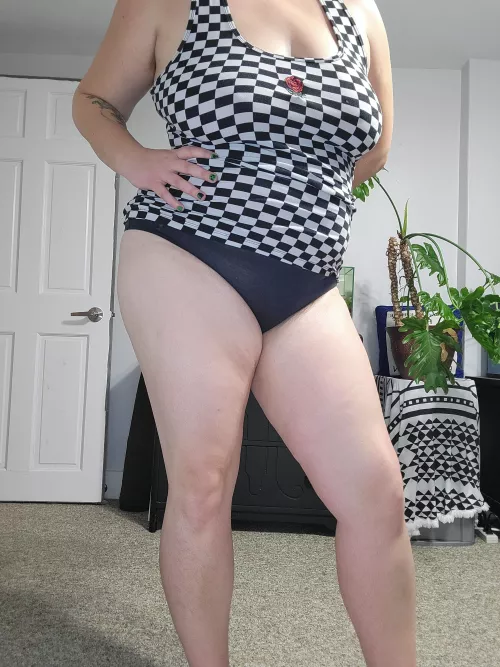 Green nails for Halloween, but I doubt you noticed  by ZoraMaySilver