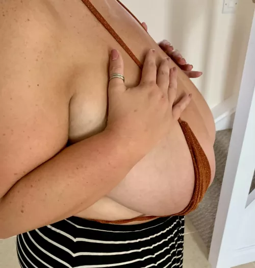 I think this is my best side. by BettyBoobs36k