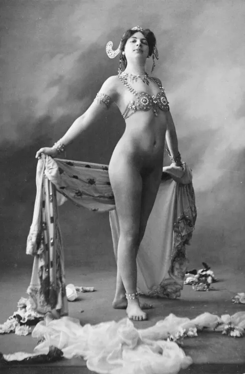 Margaretha Geertruida Zelle a.k.a Mata Hari in 1906 by j3ffr33d0m