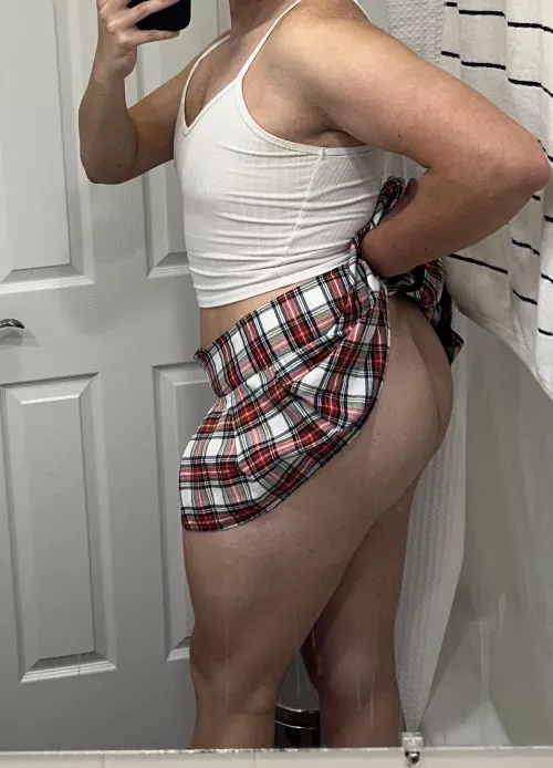 [28] Hit it from the back by not_a_homosexual1