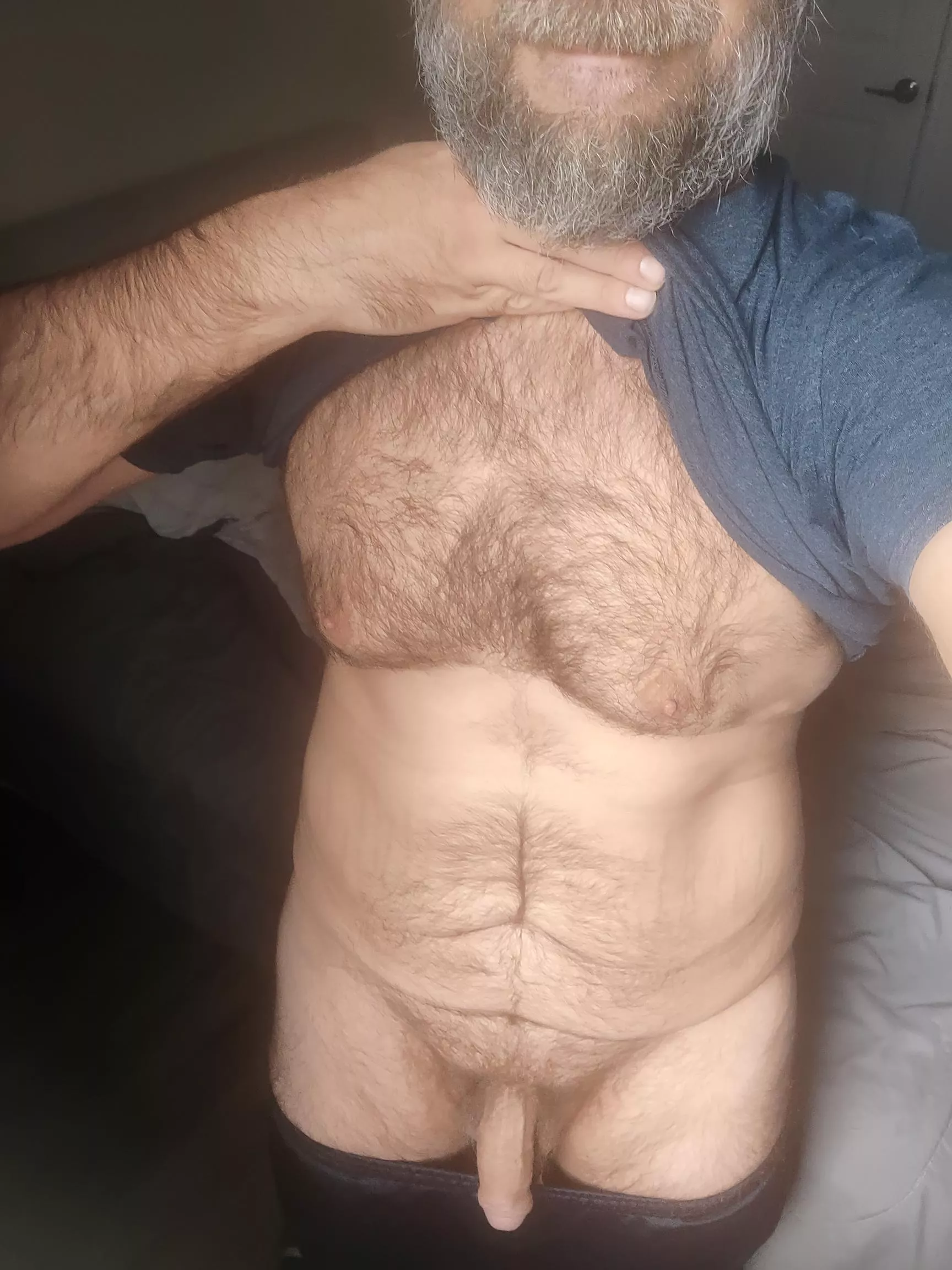 I pulled my shirt up for you! posted by captainhero83