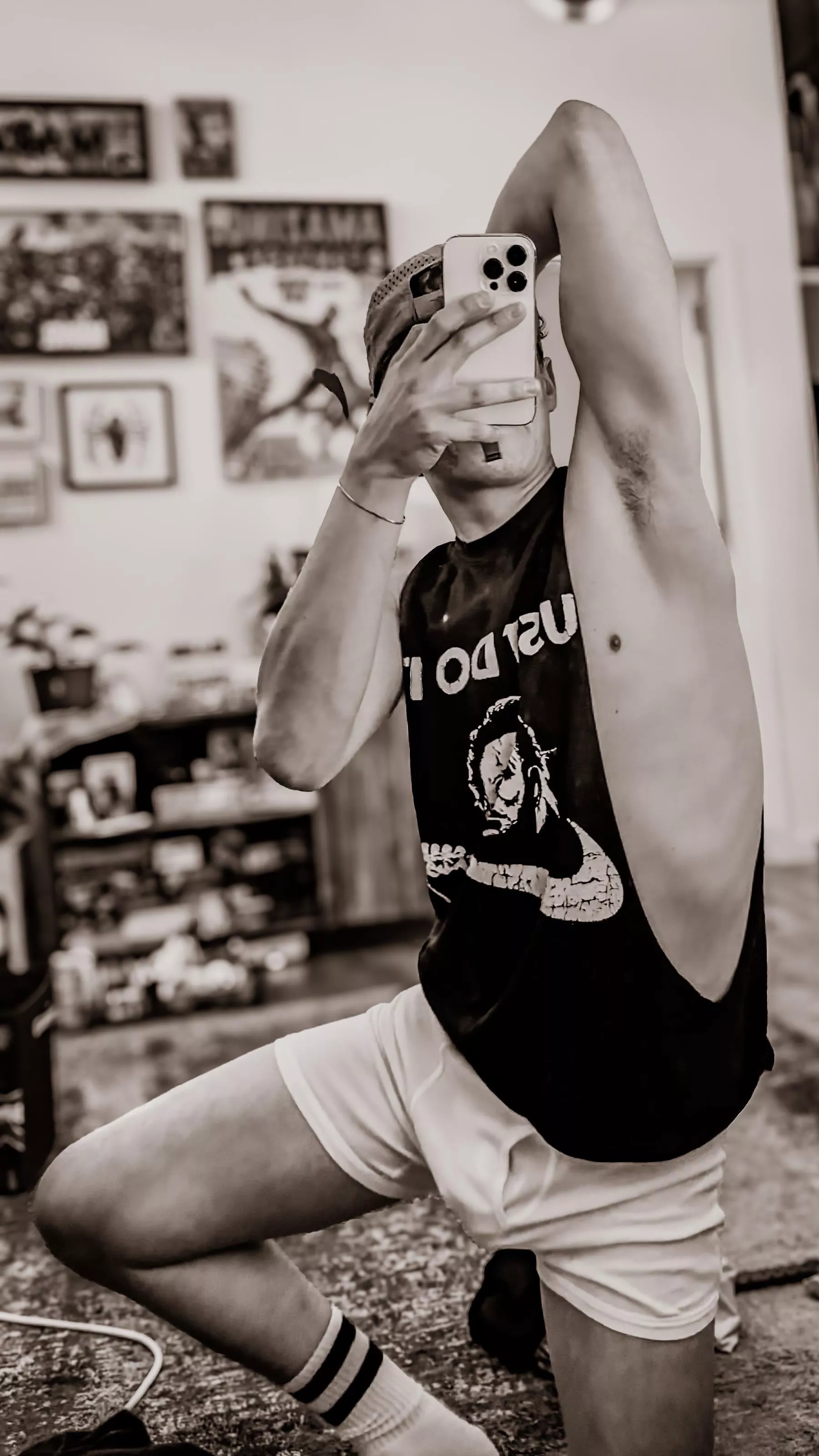 I’ll show you mine if you show me yours  posted by Hot_Performer8290