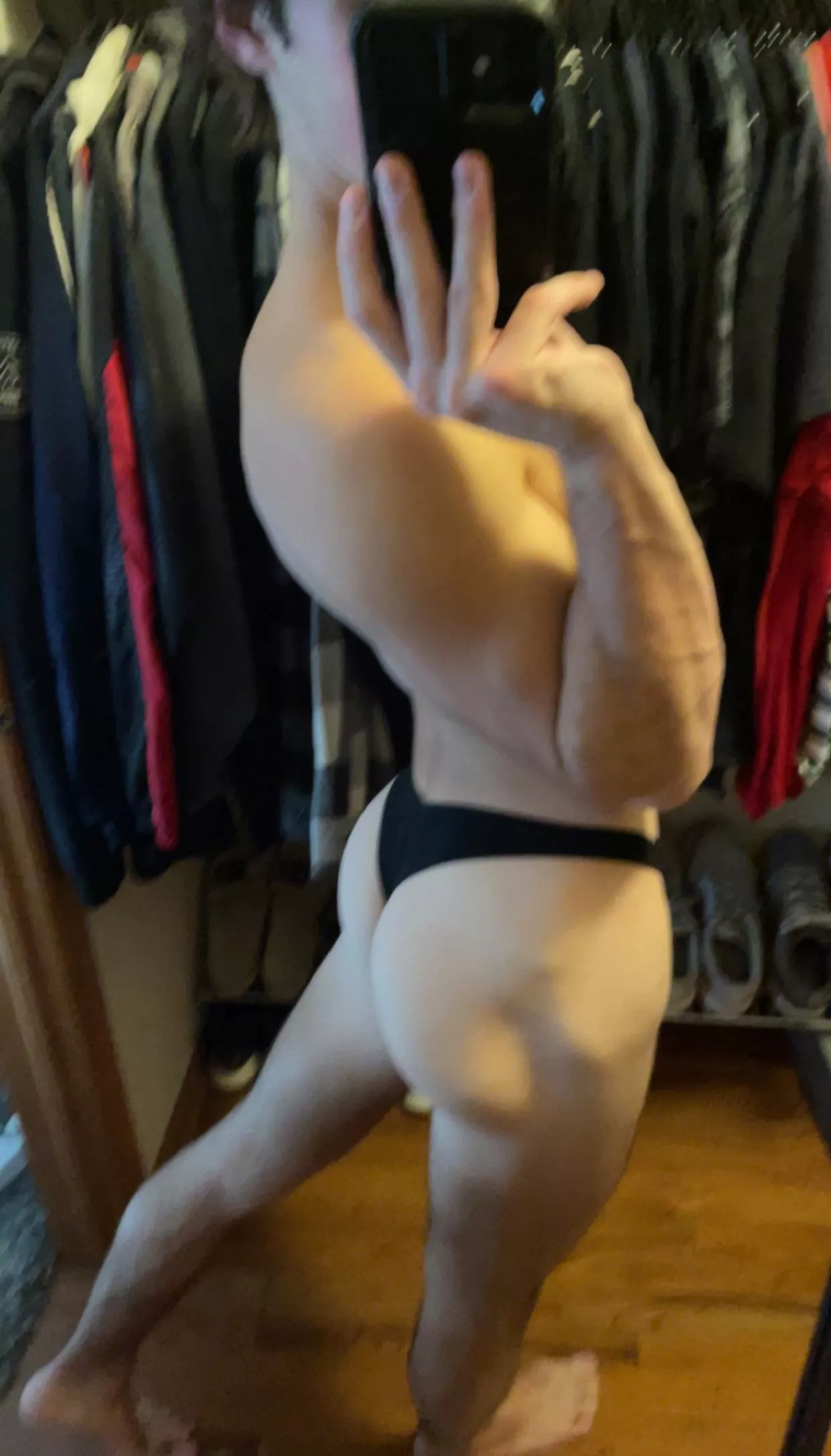 it’ll jiggle when you slap it 🤭 posted by LilJoshyVert