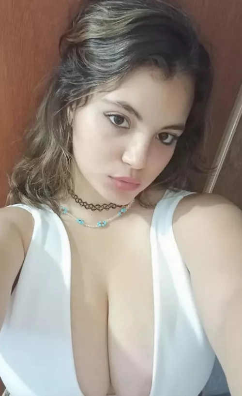 Just An 18yo Girl That Decided To Show Her Punky Side A Little!!! by ComprehensiveHold942