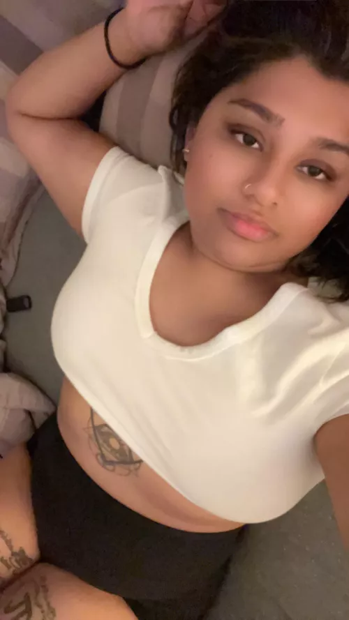 Lonely on a Friday night is criminal [F] by pritidope