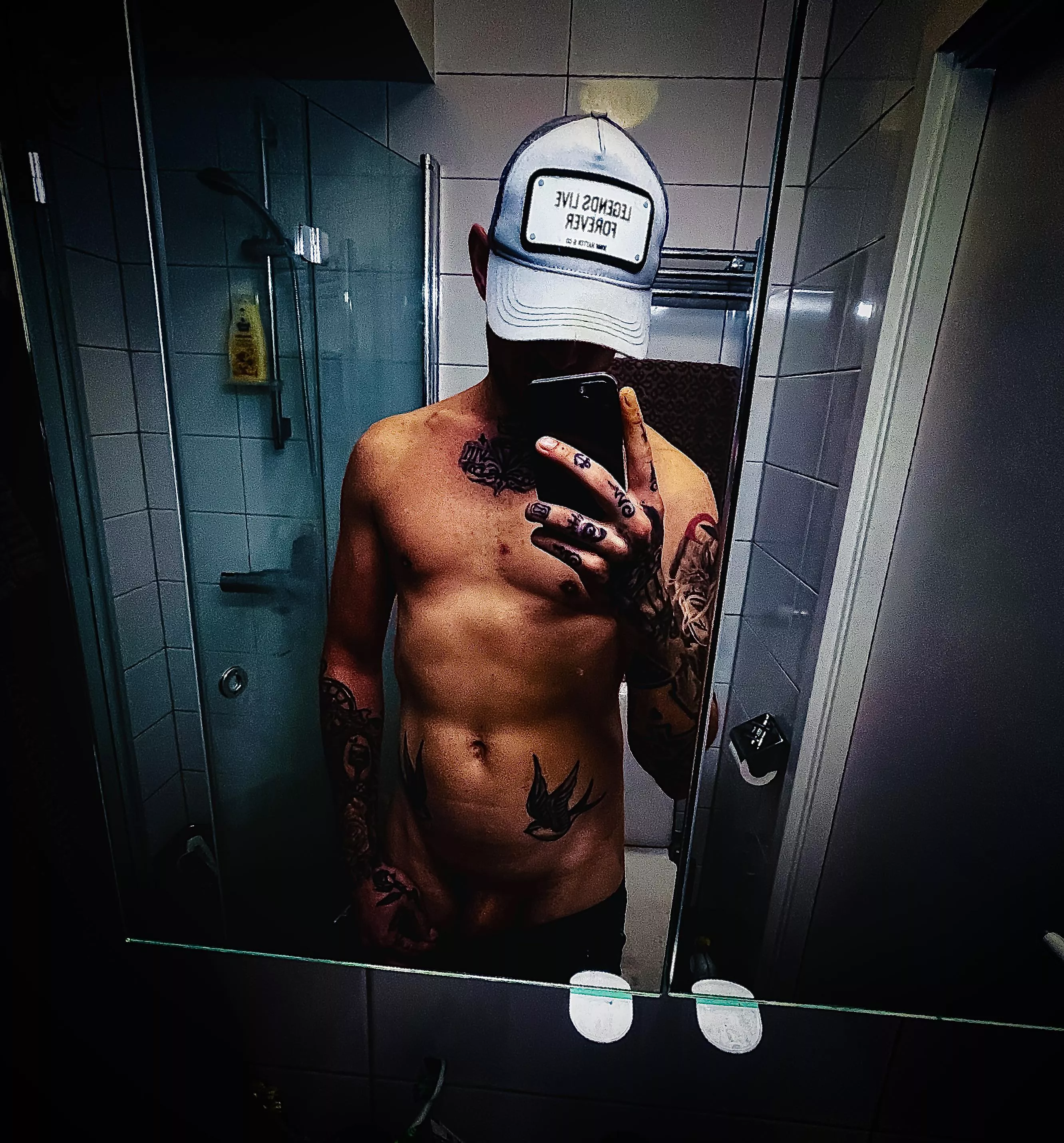 (M) want tips on nudes posted by Budget_Procedure_852