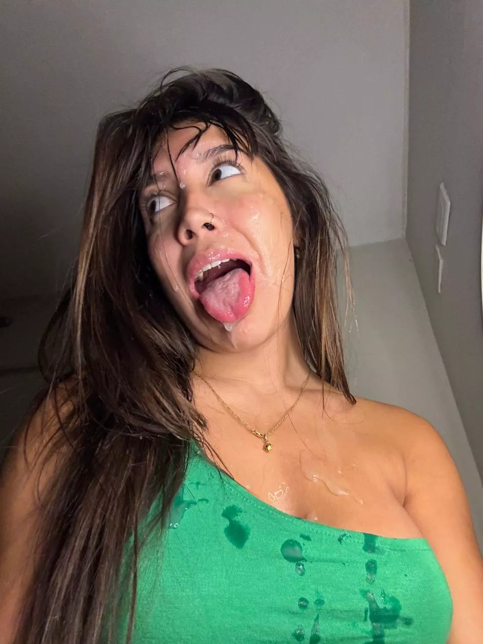 My best friend lasted exactly 19 seconds posted by Princess-Dee202