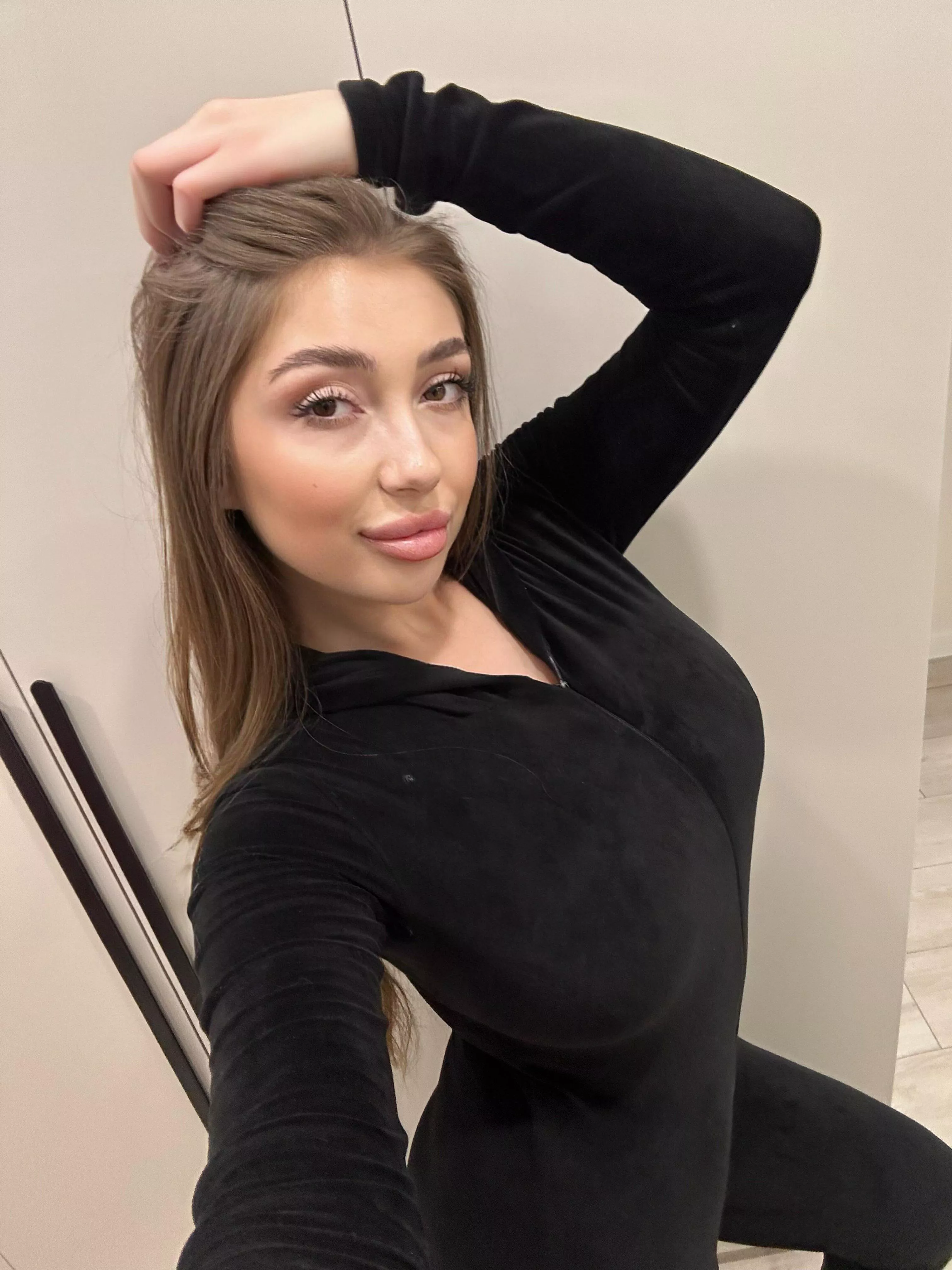 pretty girl posted by dirtyblondebaby