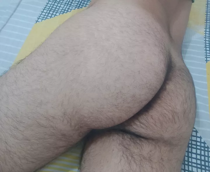 Some fuzzy cheeks posted by Main-Syrup8348