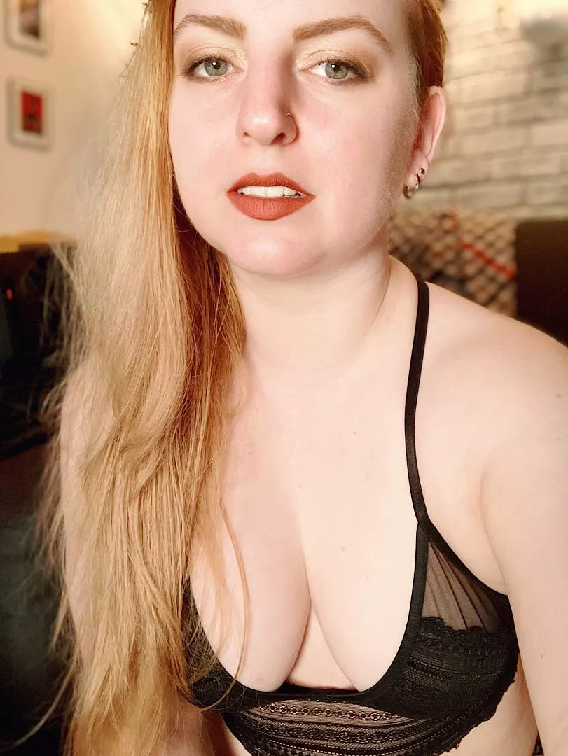 Tune In To Turn On - Come play with me posted by EvanHarlowe