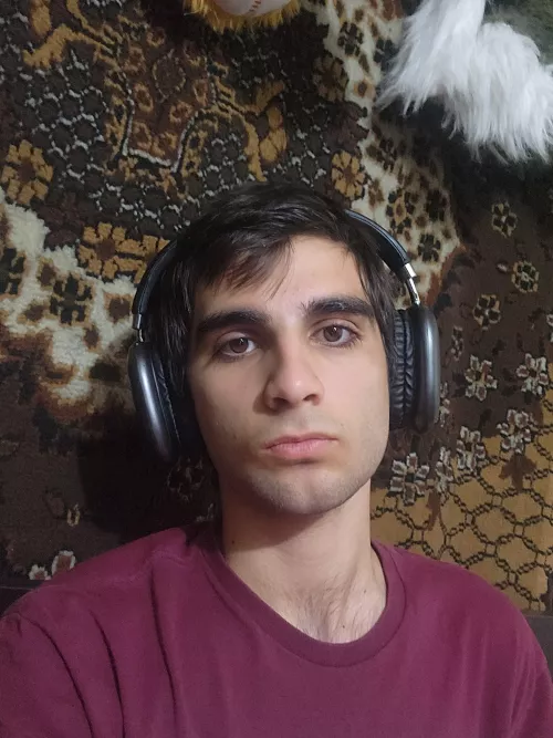 What are yall bumping(im not mad) by Swimming_Meaning577