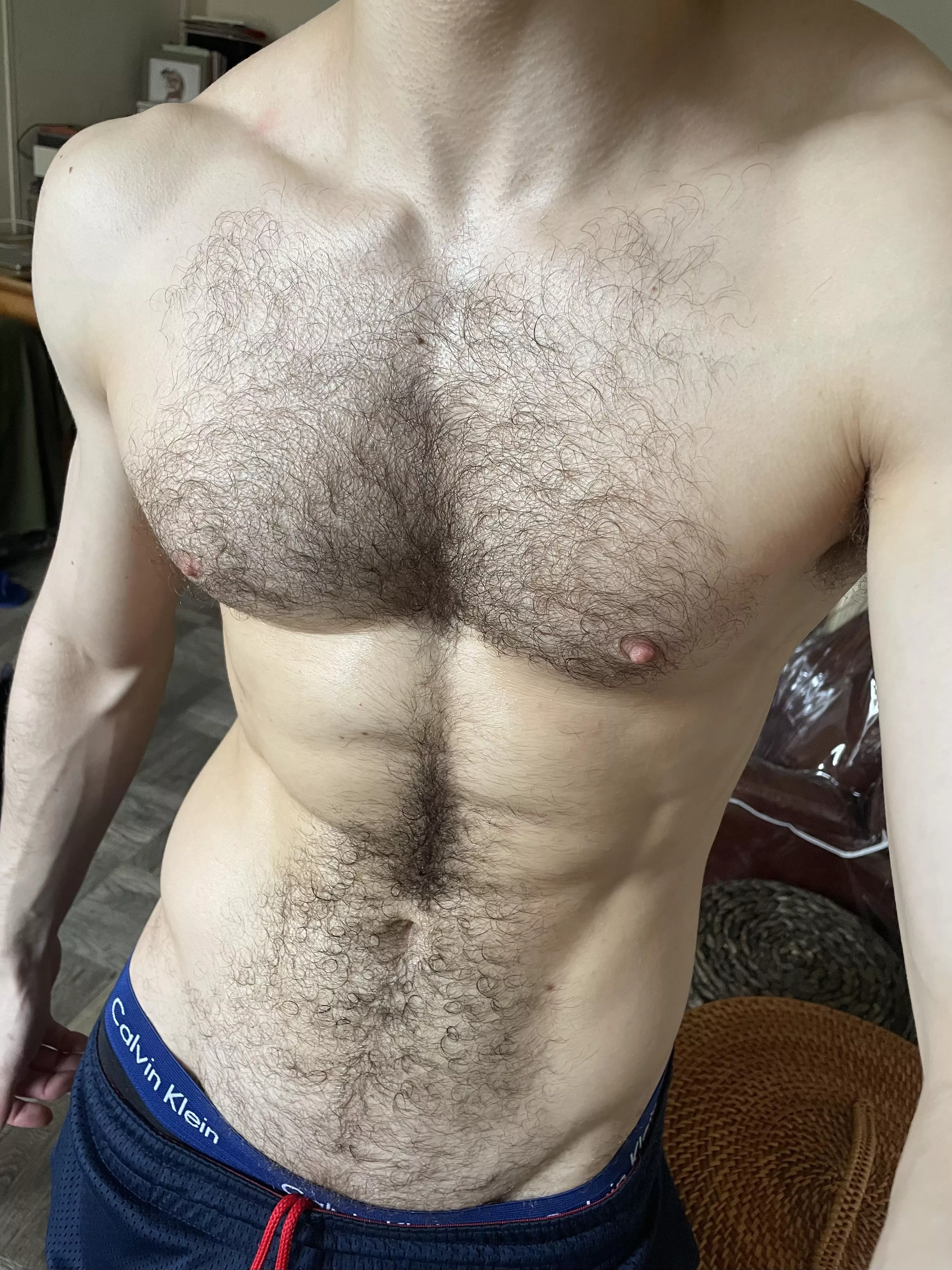 Would you lick my hairy meaty chest? 👅 posted by deoctubre