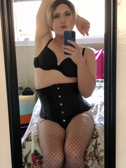 Your sneaky link in fishnets and a corset by bedroom_queen