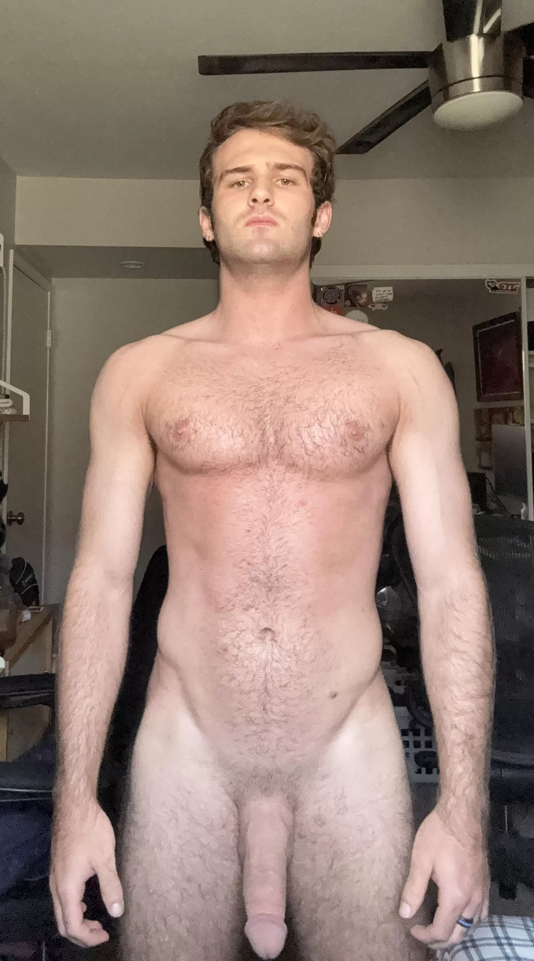 21 years young and hung like a horse posted by IncomprehensiveScald