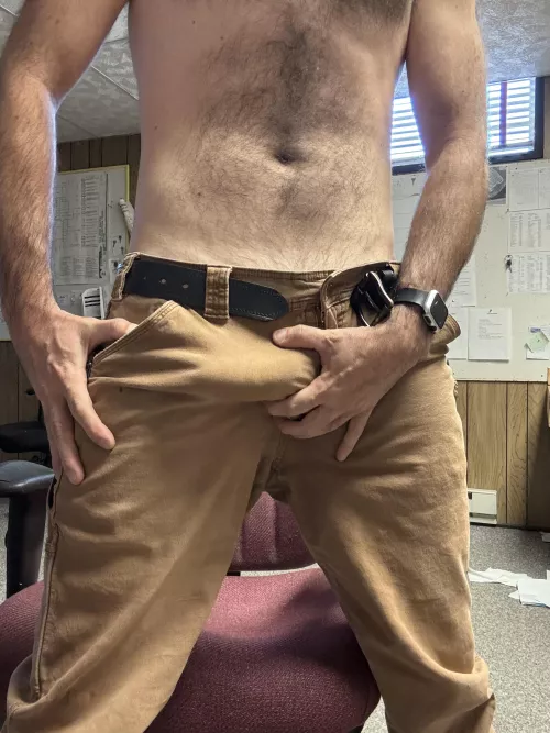 (35) Divorced Dad looking for fun at work  by junked302