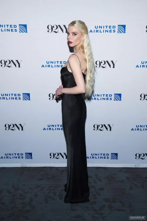 Anya Taylor-Joy by figurephilosopher