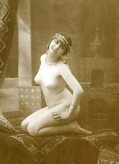 English studio nude 1912 by East_Side_Kink
