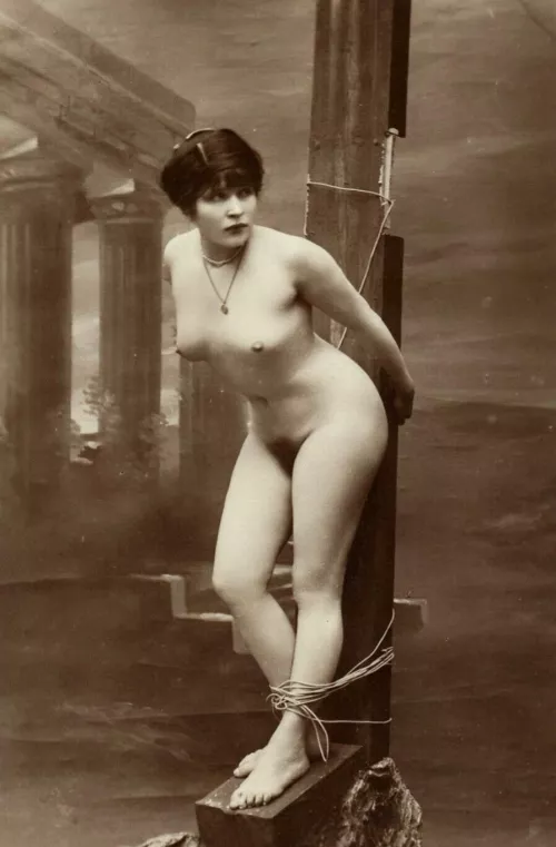 French nude about 1900 by East_Side_Kink