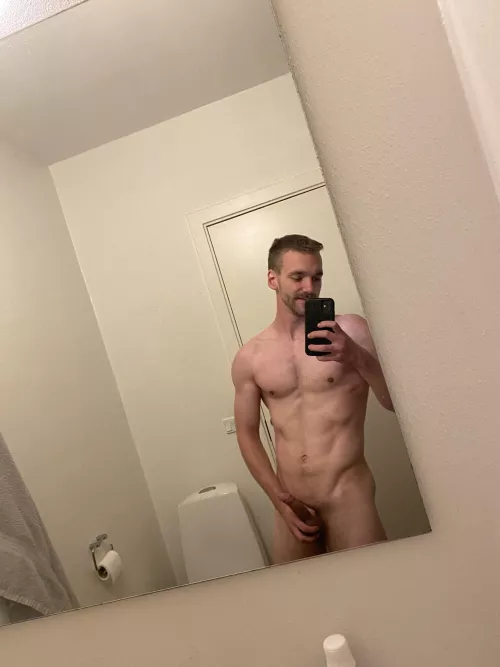 Hiii by InsideEntertainer420