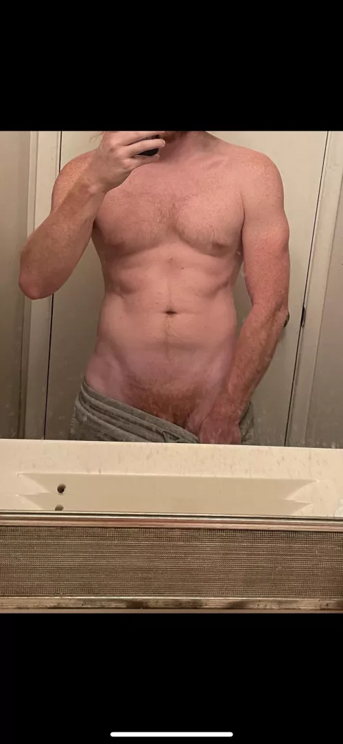 I like it here by R3d_Guilt