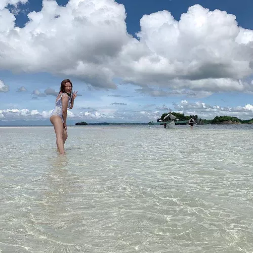 Love the ocean by Mrs_Amarah