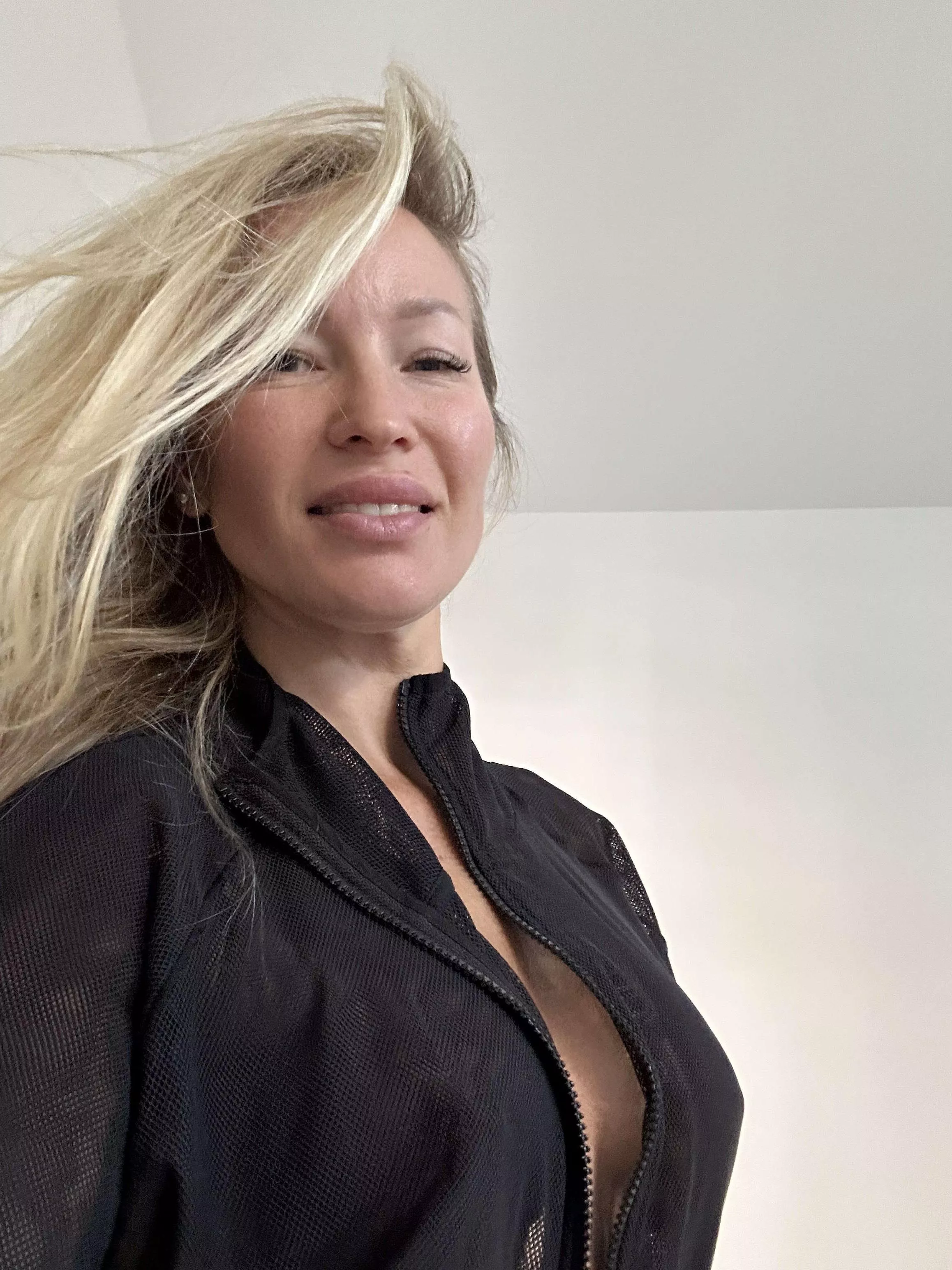 a smile that will cheer you up posted by _LUNA_angel