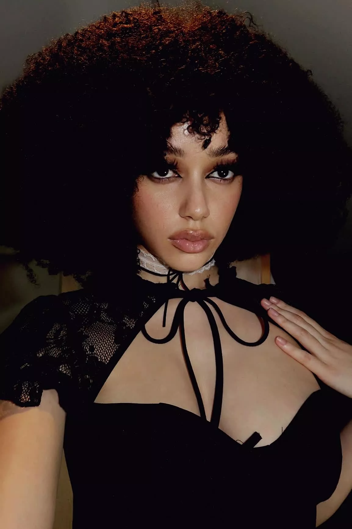 Beauty, brains, and wild side, think you can handle it posted by Samiraxoxodarky