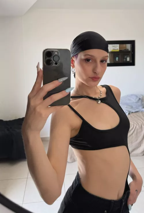 do you think that the head scuff suits me? by sexypotionn