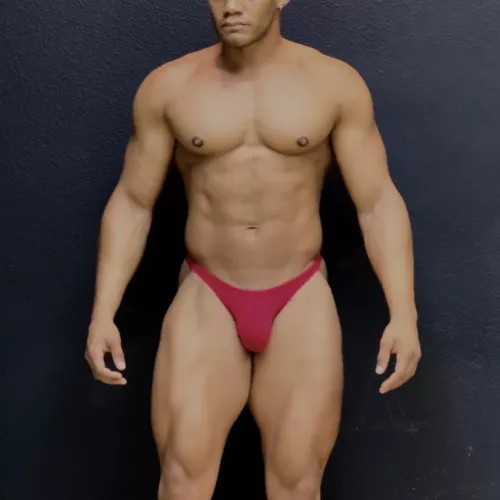 Essential gym wear by marzmontu