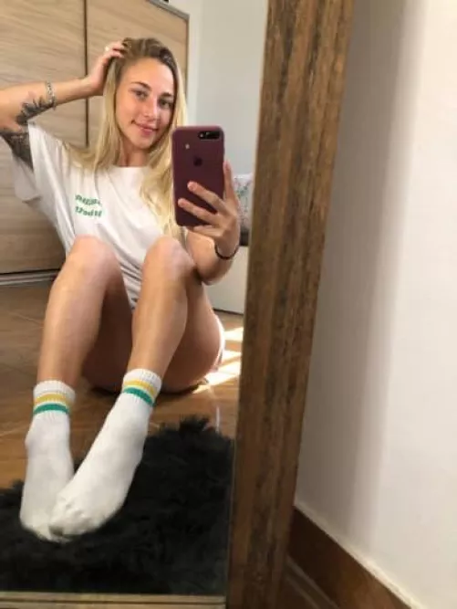 (F) by Specialist-princess