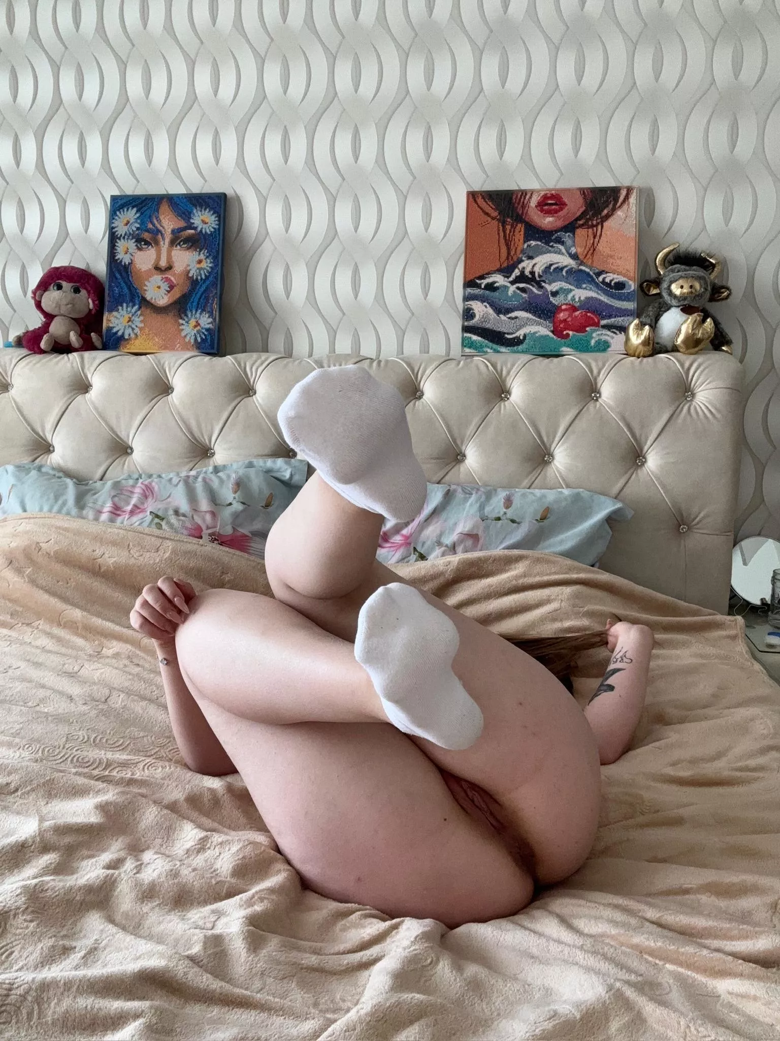 I like the feel of your tongue on my socks [f] posted by GarrietSolo