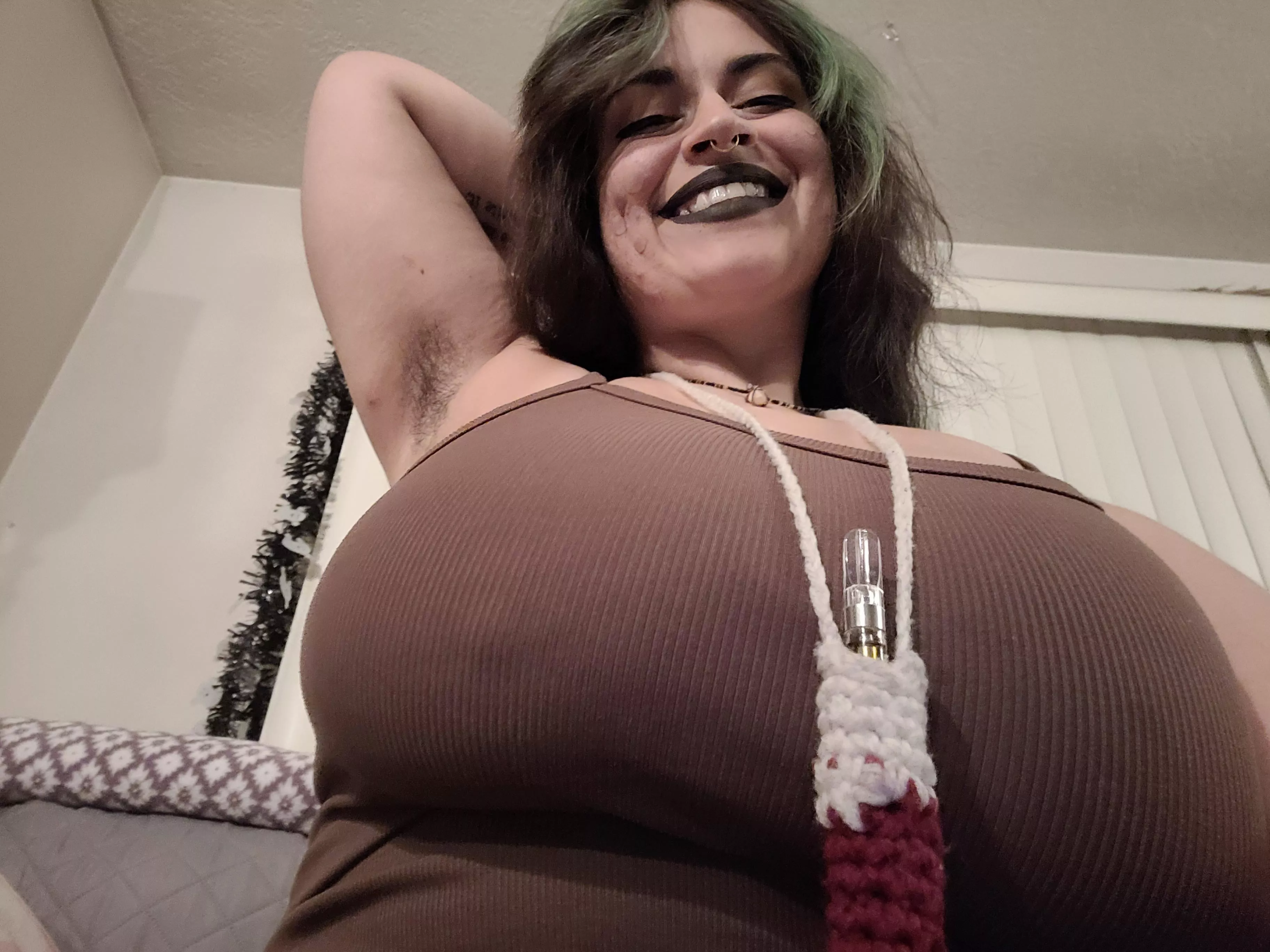 I want to see if my armpits can keep your attention on my smile ;P posted by gutr0t