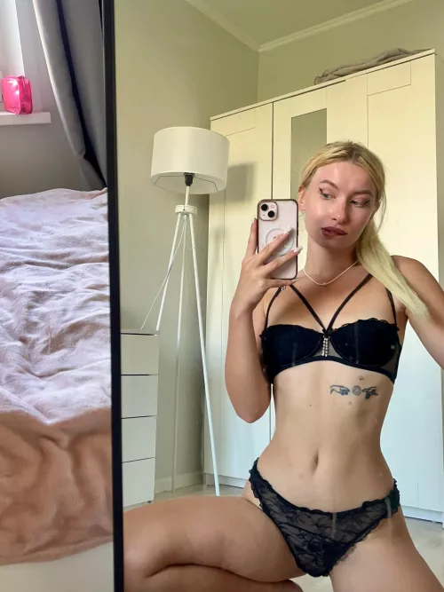 Petite girls are extra naughty by Lilyl_l