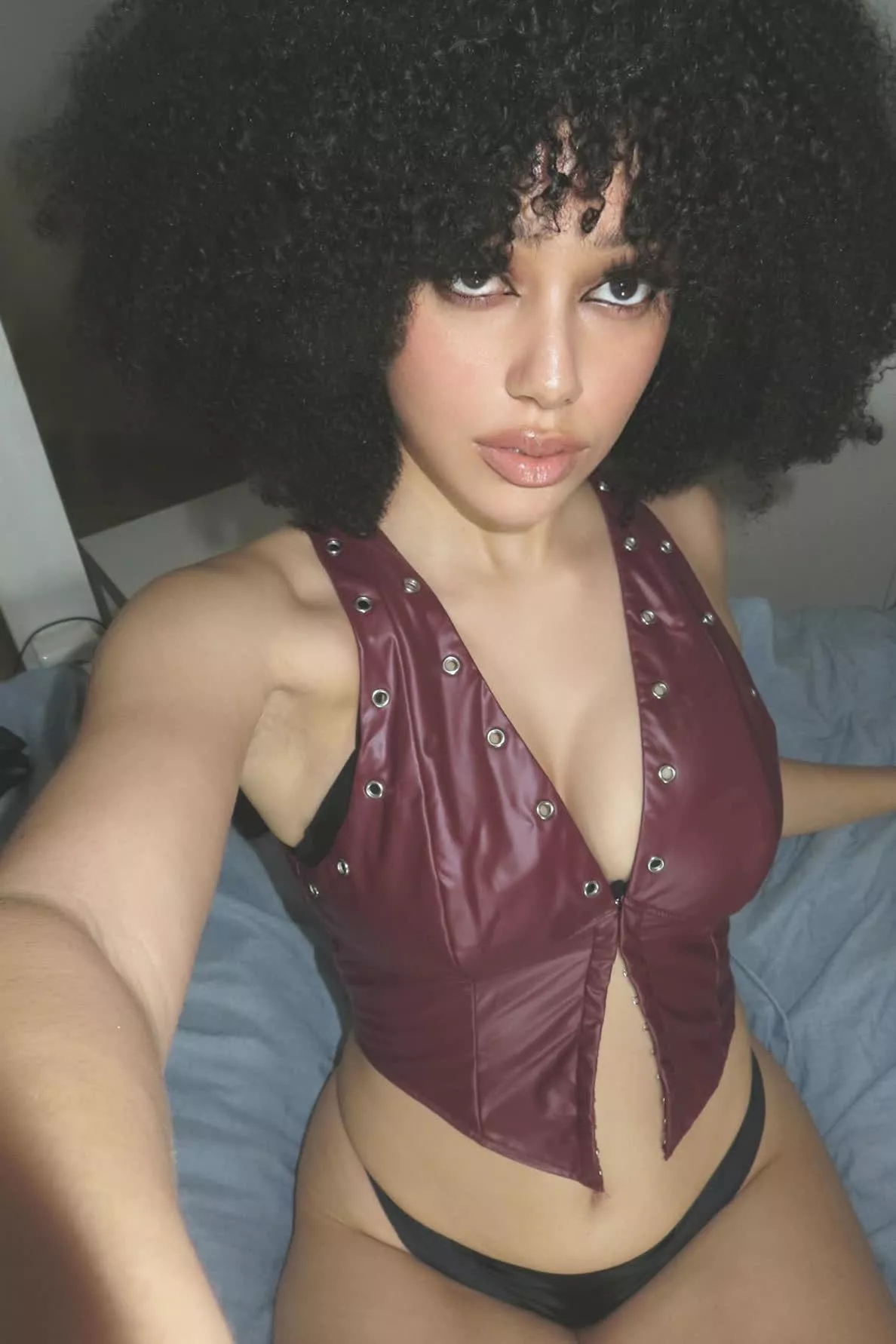 Sweet like chocolate, naughty like a dream.. posted by Samiraxoxodarky