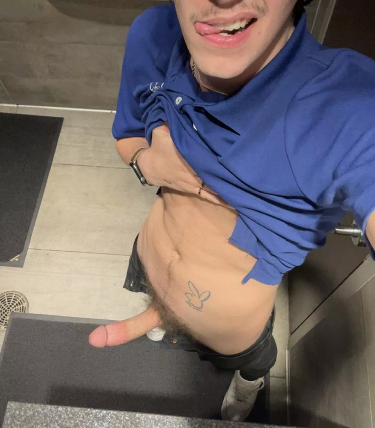 Throat me (23) posted by jjtoog