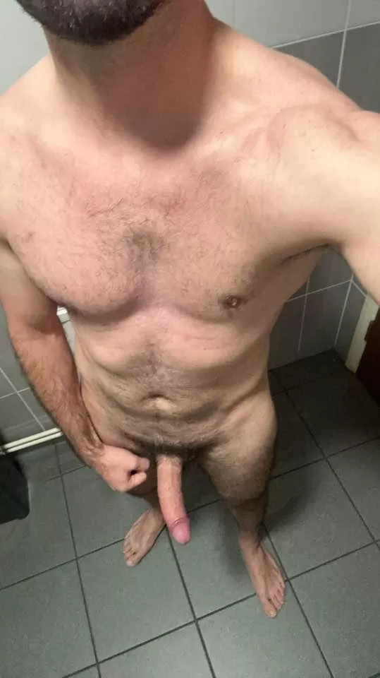 Which bro needs their dms flooded with nudes posted by ConfidentCobraDea