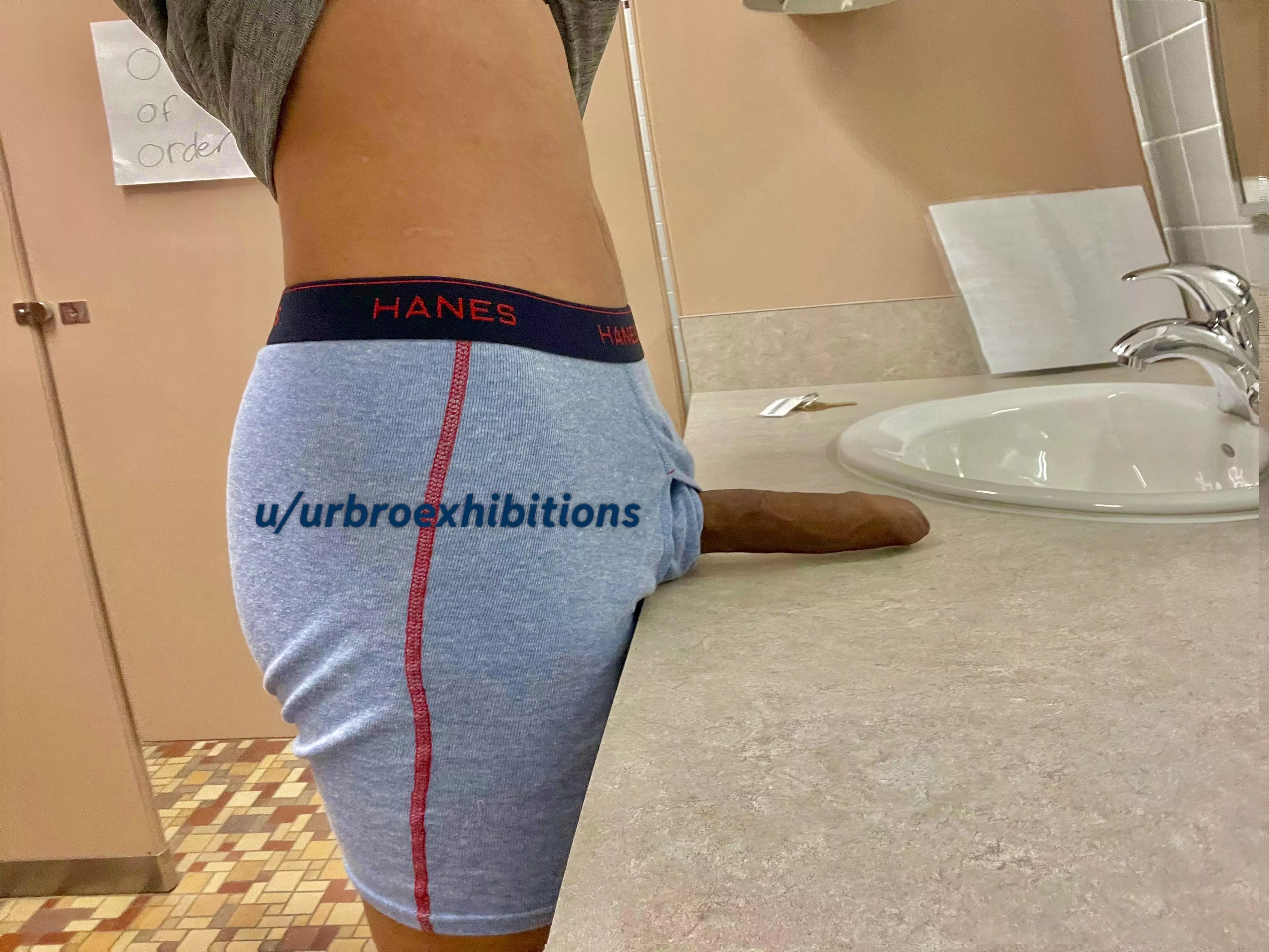 18m 😉 if u were my teacher n caught me, would u suck my cock? 😈 posted by urbroexhibitions