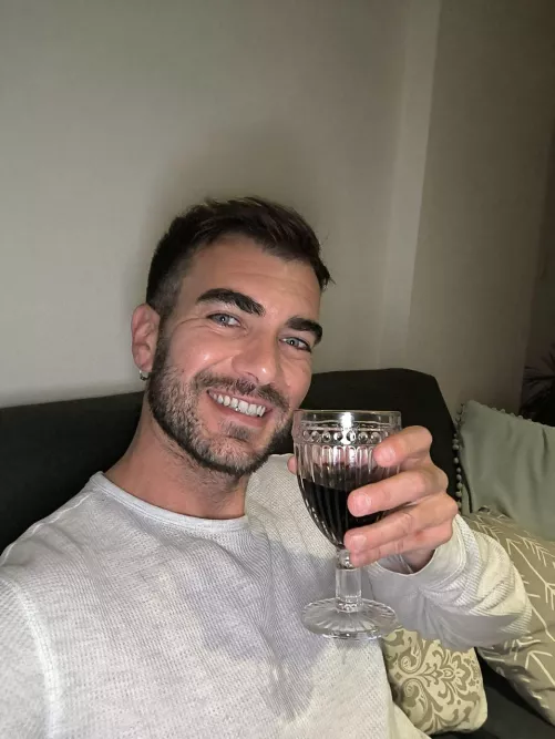 A good wine! by Lucas-Badboy