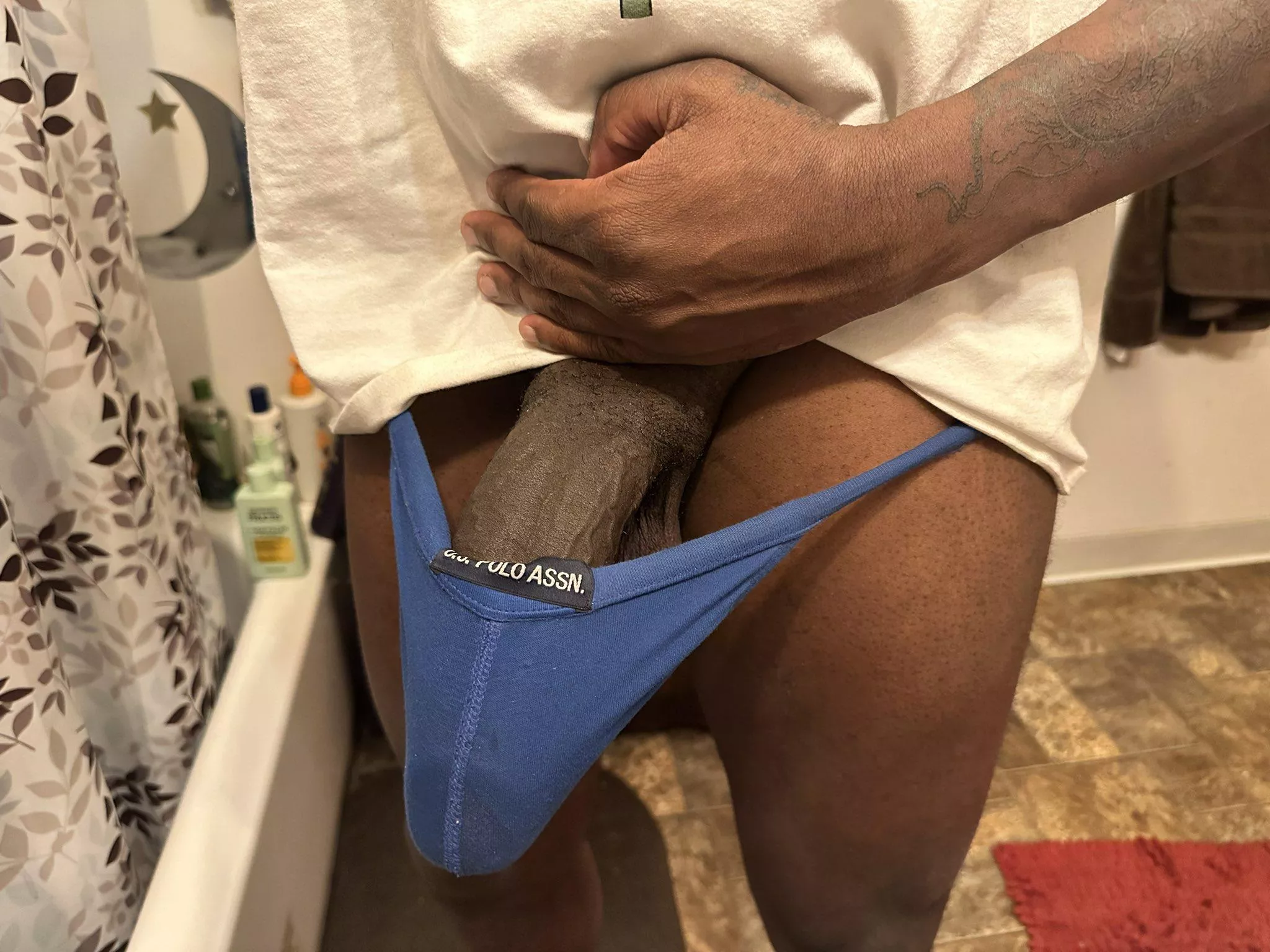 Can you handle my heavy cock ? posted by BBCkking11