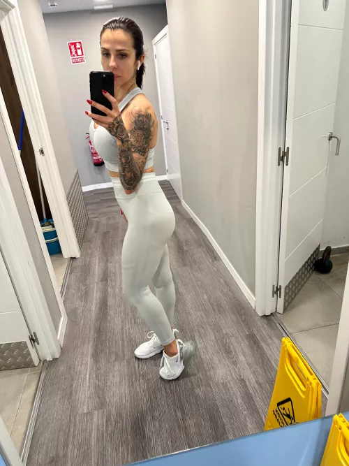 Checking the gains  by Miss-Jade-Fox