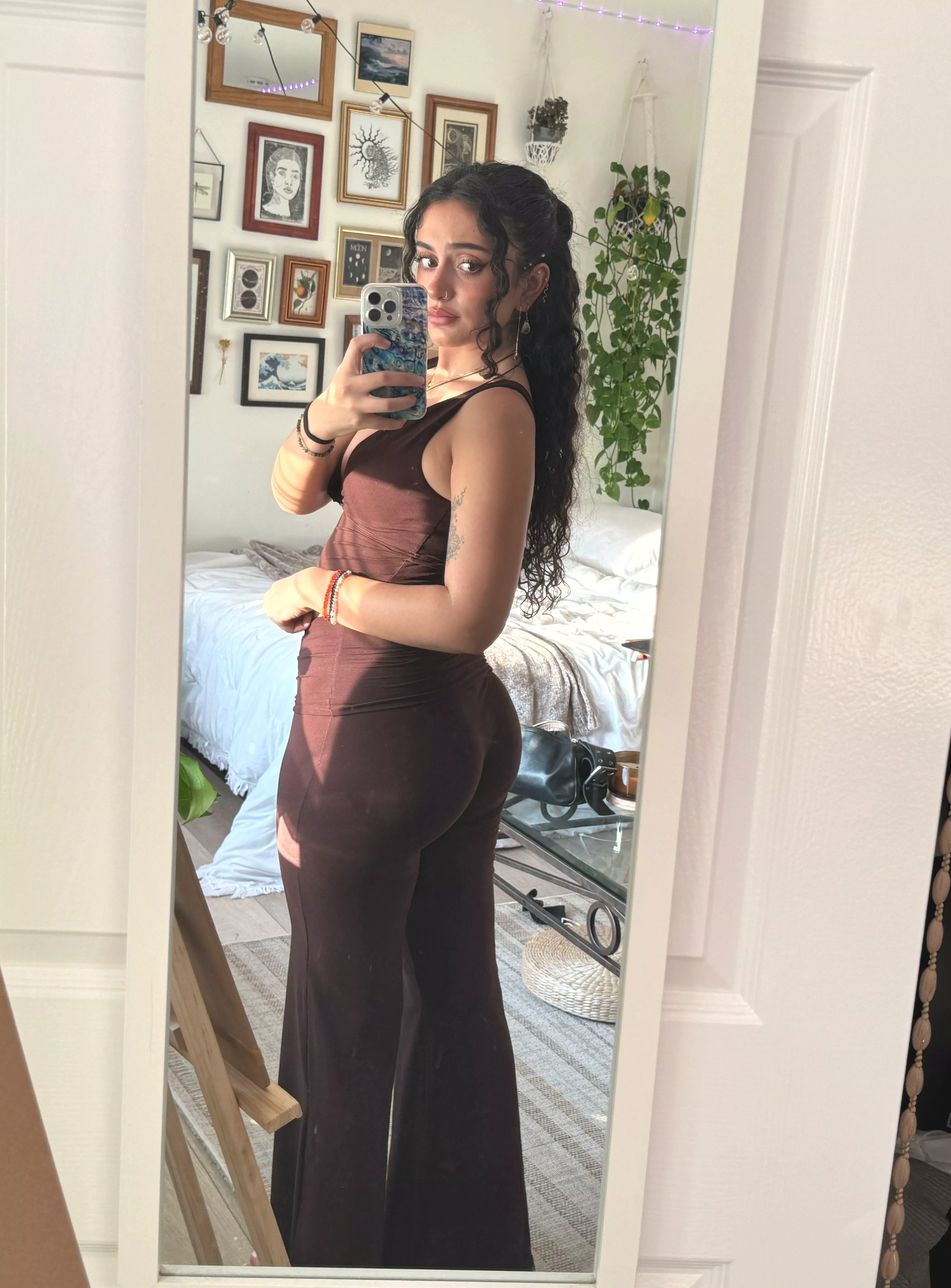 Classy clothes even tho I stay inside 
 posted by Twinkle_Starss