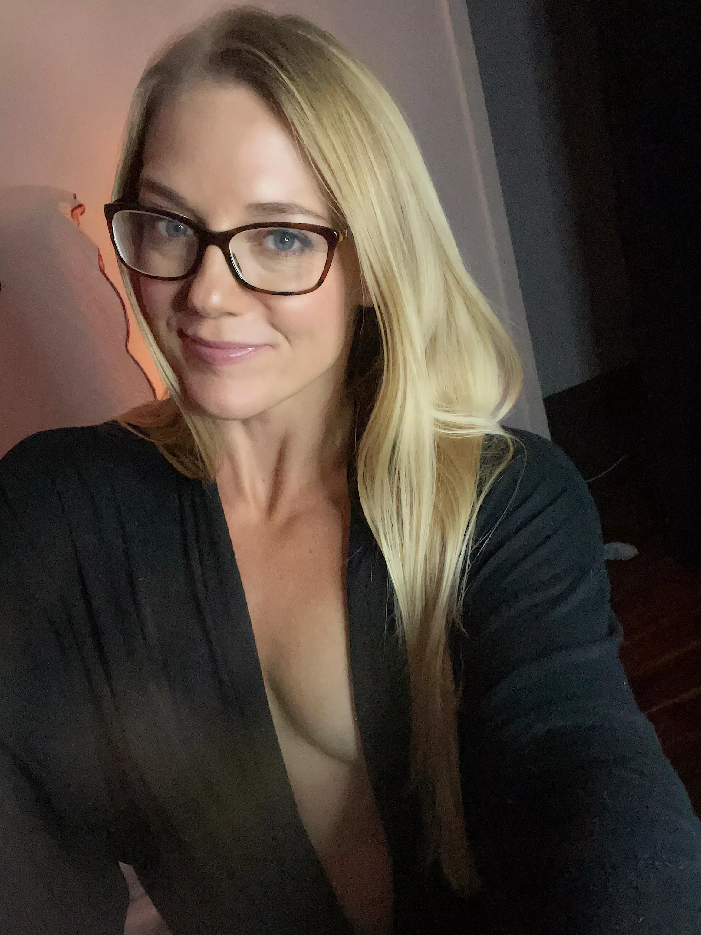 Come slip off my robe… posted by abbiehoffman16