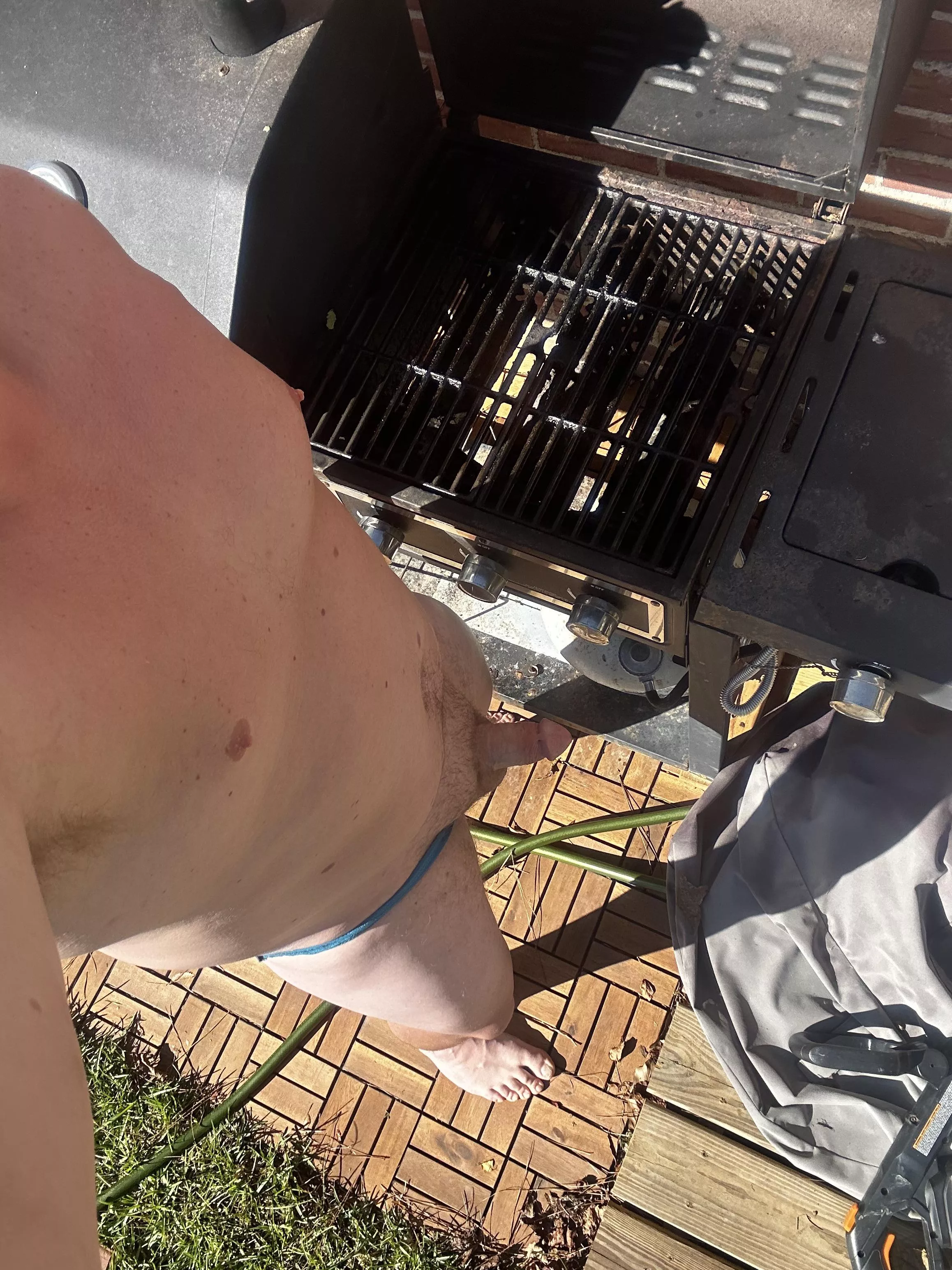 Grilling out.  posted by Smallsub10